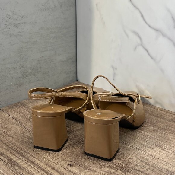 Marc Fisher Women's Lanai Pump - Picture 11 of 12